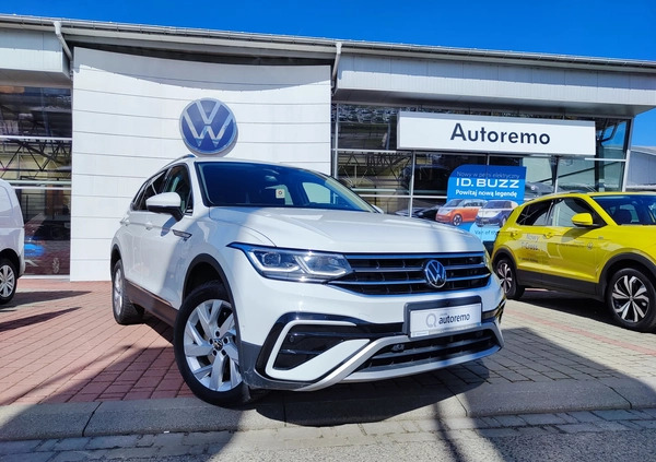 Volkswagen Tiguan Allspace cena 207800 przebieg: 7263, rok produkcji 2023 z Lubniewice małe 121